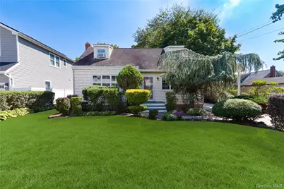 5 Lime Court, West Babylon, NY 11704 - Photo 1