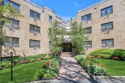 5 Schenck Avenue #3K, Great Neck, NY 11021 - Photo 1