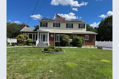 1645 Lincoln Avenue, Bohemia, NY 11716 - Photo 1