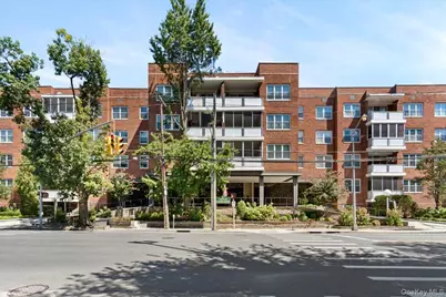 1 Kensington Gate #112, Great Neck, NY 11023 - Photo 1