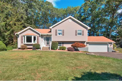 43 Brandywine Crossing, Newburgh, NY 12550 - Photo 1