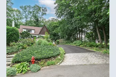 40 Oakland Drive, Port Washington, NY 11050 - Photo 1