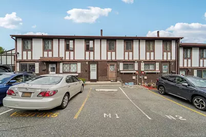 112 Buckingham Court, Pomona, NY 10970 - Photo 1