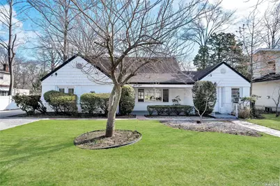 69A Warwick Road, Great Neck, NY 11023 - Photo 1