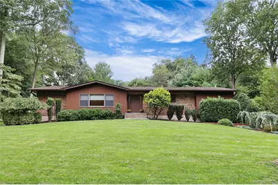 16 Oak Spring Road, West Nyack, NY 10994 - Photo 1
