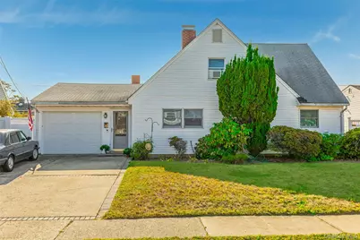 16 Celestial Lane, Levittown, NY 11756 - Photo 1