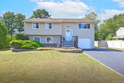 8 Nantucket Drive, Medford, NY 11763 - Photo 1