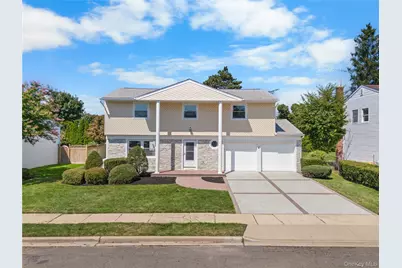 61 Bluebird Lane, Plainview, NY 11803 - Photo 1