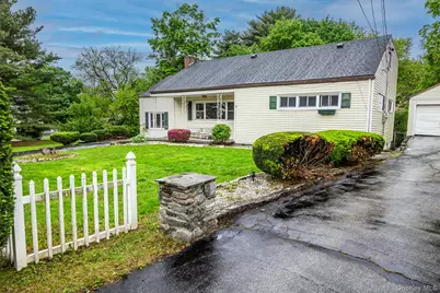 11 Queen Street, New Windsor, NY 12553 - Photo 1