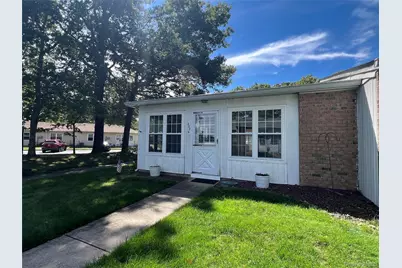 402A Woodbridge Drive #402A, Ridge, NY 11961 - Photo 1