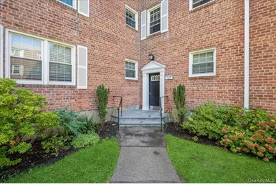 737 N Broadway #2D, Hastings on Hudson, NY 10706 - Photo 1