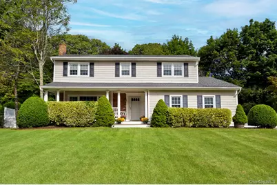 12 Foxdale Court, Huntington Station, NY 11746 - Photo 1