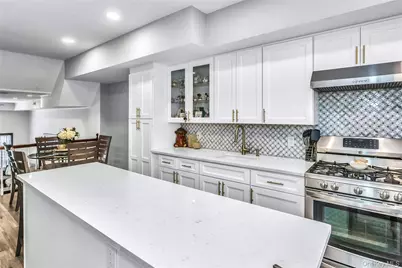 102 Burgher Avenue, New York, NY 10304 - Photo 1