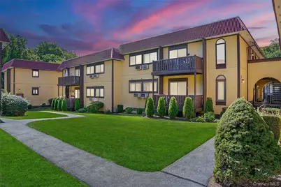 12 Granada Crescent #20, White Plains, NY 10603 - Photo 1