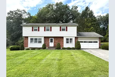 51 Stuart Drive, Poughkeepsie, NY 12603 - Photo 1