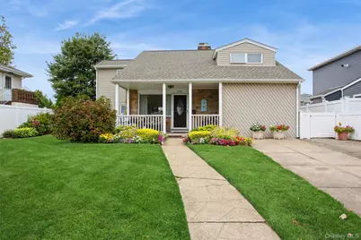 625 E Walnut Street, Long Beach, NY 11561 - Photo 1