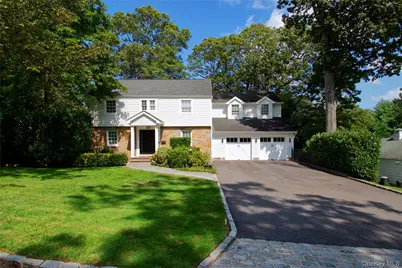39 Squirrel Hill Road, East Hills, NY 11577 - Photo 1