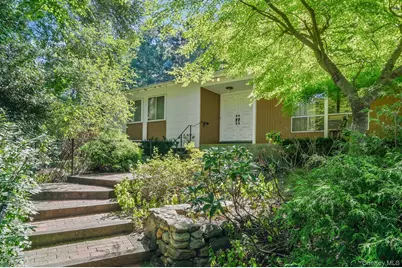 10 McArthur Lane, Smithtown, NY 11787 - Photo 1