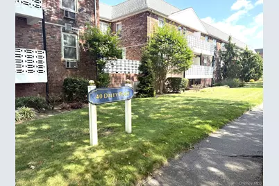 40 Daley Place #124, Lynbrook, NY 11563 - Photo 1