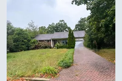 28 Gabon Lane, Coram, NY 11727 - Photo 1