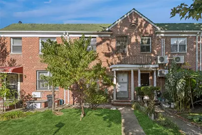 139-59 Pershing Crescent, Briarwood, NY 11435 - Photo 1