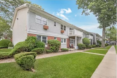 7A Hemlock Drive #65, Bay Shore, NY 11706 - Photo 1