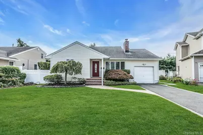 30 Azalea Court, Plainview, NY 11803 - Photo 1