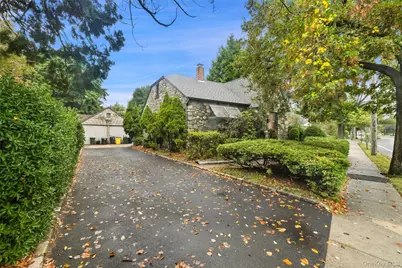 530 Jerusalem Avenue, Hicksville, NY 11801 - Photo 1