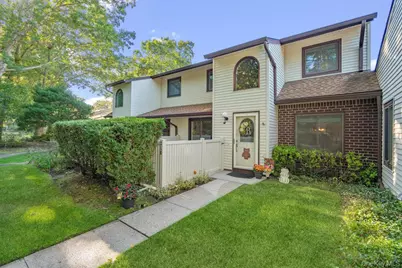 356 Clubhouse Court, Coram, NY 11727 - Photo 1