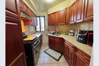 1553 Unionport Road #7F, Bronx, NY 10462 - Photo 1