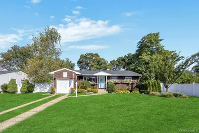 113 Ithaca Street, Bay Shore, NY 11706 - Photo 1