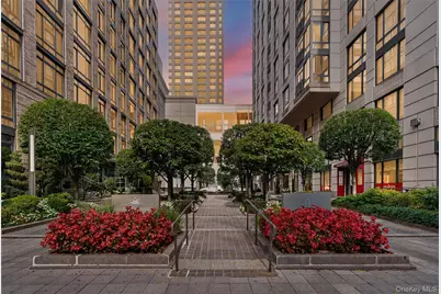 25 City Place #PHC, White Plains, NY 10601 - Photo 1