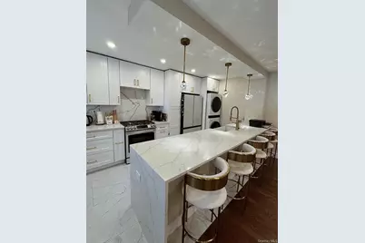 20-19 Utopia Pkwy #1-371, Whitestone, NY 11357 - Photo 2