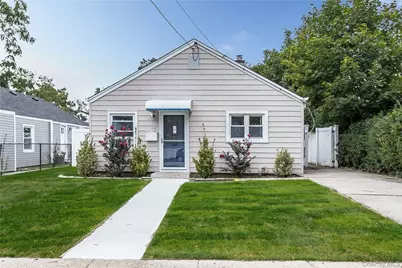 15 Pilot Street, Hempstead, NY 11550 - Photo 1