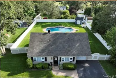 3 Lacebark Lane, Medford, NY 11763 - Photo 1