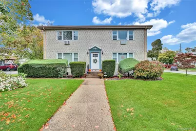 20 Toehee Place #2B, Islip, NY 11751 - Photo 1