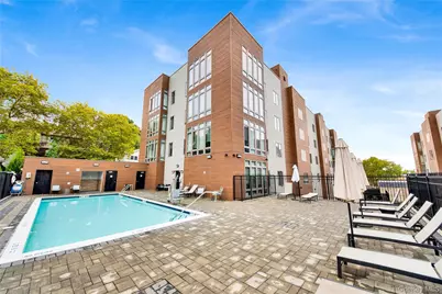 525 North Macquesten Parkway, Mount Vernon, NY 10552 - Photo 1