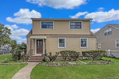 641 Lowell Road, Uniondale, NY 11553 - Photo 1