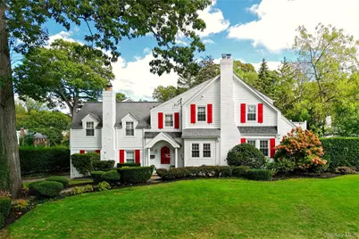 60 Thayer Road, Manhasset, NY 11030 - Photo 1