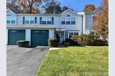 12 Horizon Court, Huntington, NY 11743 - Photo 1