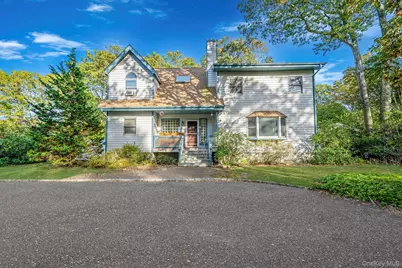484 Brookhaven Avenue, Riverhead, NY 11901 - Photo 1