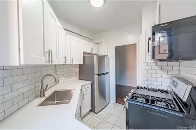 11 Metropolitan Oval #5F, Bronx, NY 10462 - Photo 1