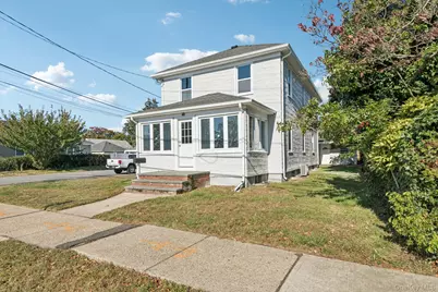 25 Roosevelt Street, Bay Shore, NY 11706 - Photo 1