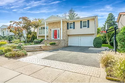 2994 Lonni Lane, Merrick, NY 11566 - Photo 1
