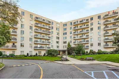 135 Post Avenue #2Q, Westbury, NY 11590 - Photo 1