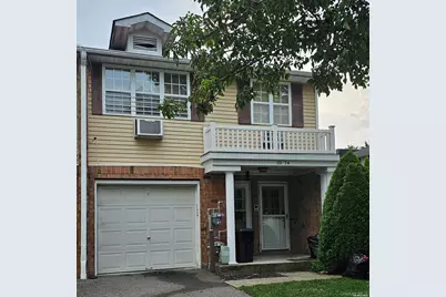 82-74 Country Pointe Circle #2, Queens Village, NY 11427 - Photo 1