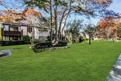 99 Richmond Boulevard #4B, Ronkonkoma, NY 11779 - Photo 1