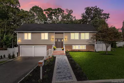 25 Hitching Post Lane, Glen Cove, NY 11542 - Photo 1