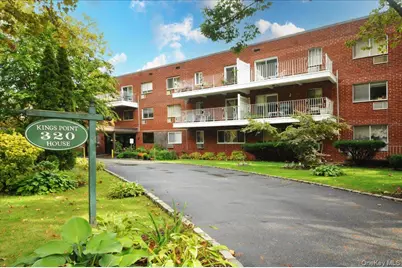 320 E Shore Road E #6B, Great Neck, NY 11023 - Photo 1