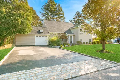1465 Lincoln Boulevard, Bay Shore, NY 11706 - Photo 1